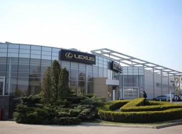 Автосалон «Lexus»